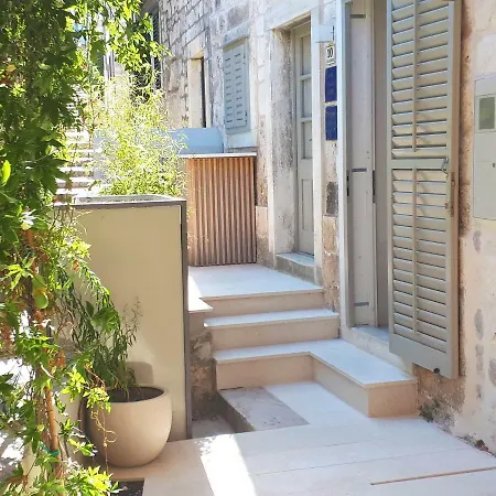 Feriehus Beautiful House In The Centre Hvar Town